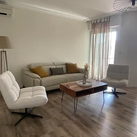 T3, Dernier Etage, Vue Degagee