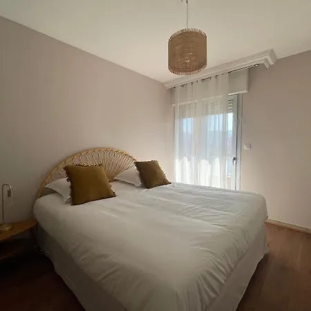 T3, Dernier Etage, Vue Degagee アパート *